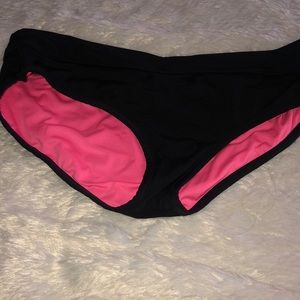 Full coverage bikini bottoms